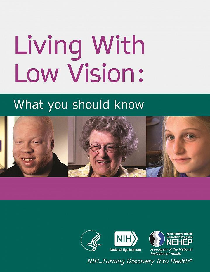 Tapa del librillo Vivir con baja visión: Lo que usted debe saber