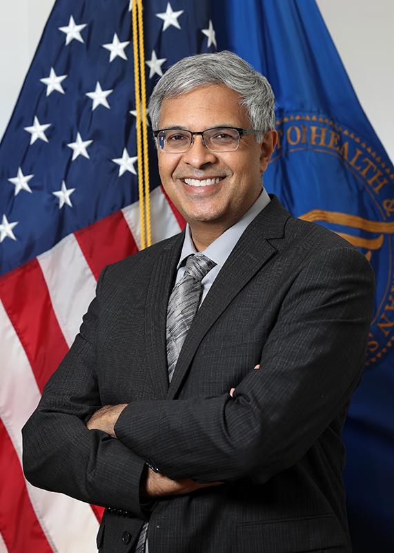 Jay Bhattacharya, el director de los NIH