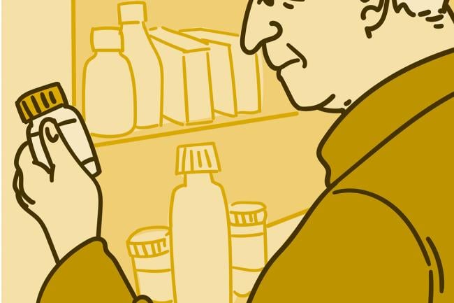 Ilustración de un adulto mayor leyendo la etiqueta de un frasco de medicamentos.